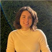 Laureata in Scienze internazionali e Diplomatiche offre ripetizioni